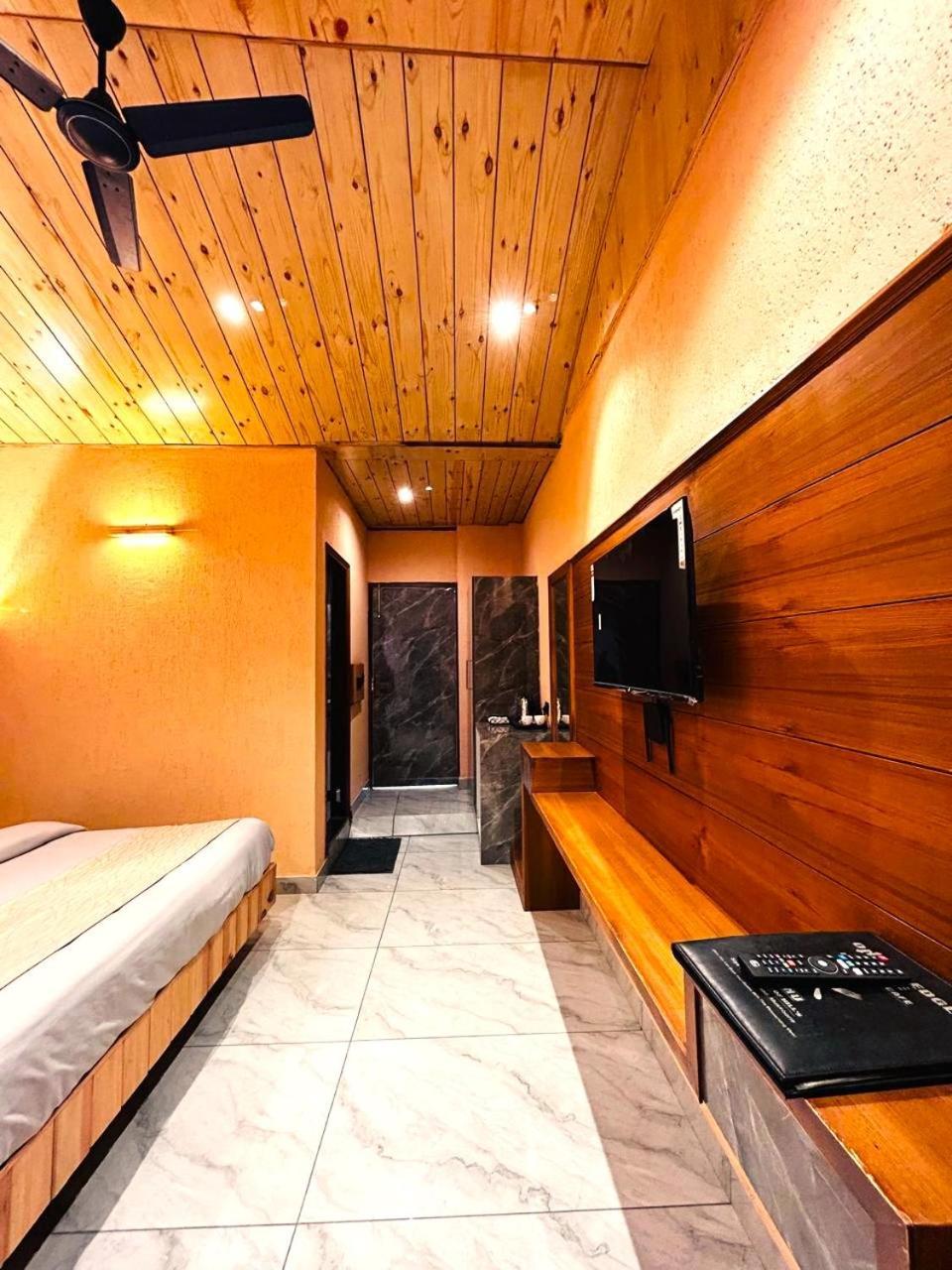 Living On The Edge A Luxury Stay Mussoorie Exterior photo