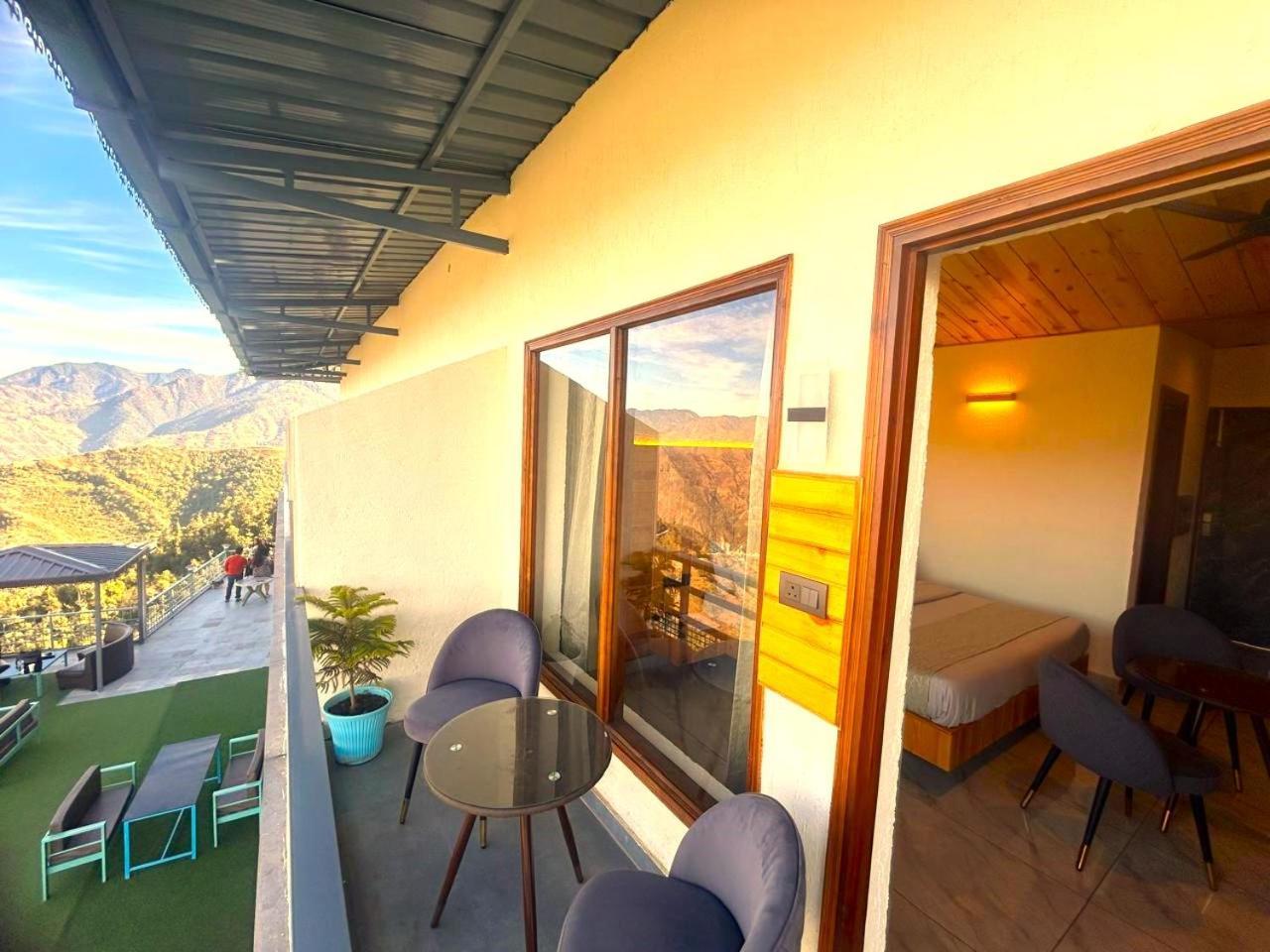 Living On The Edge A Luxury Stay Mussoorie Exterior photo